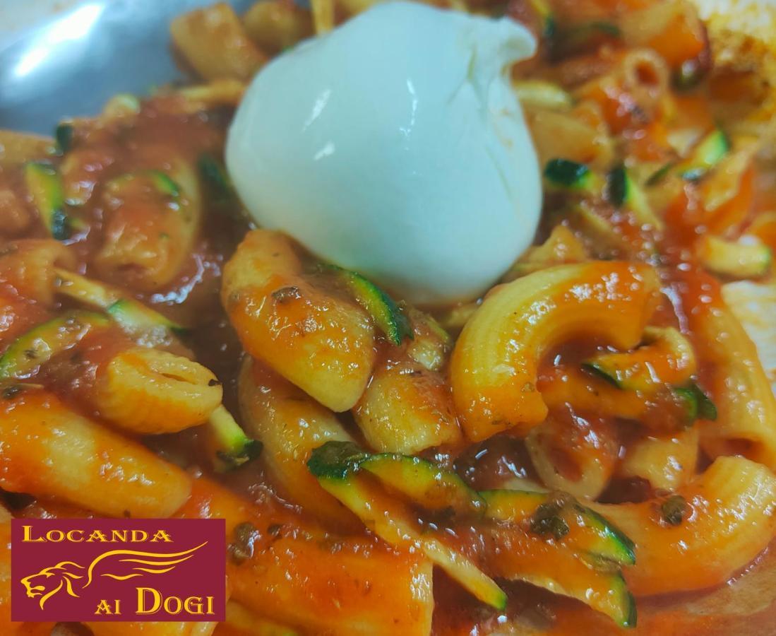 Locanda Ai Dogi 皮耶韦迪卡多雷 外观 照片