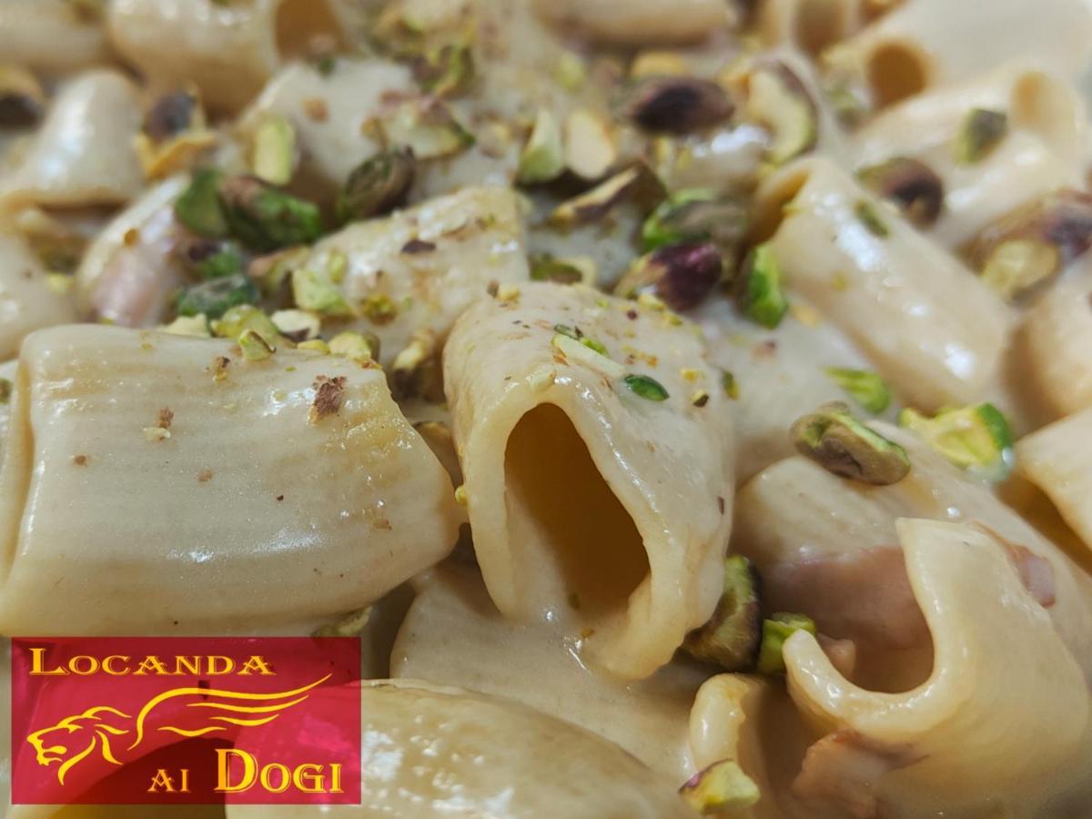 Locanda Ai Dogi 皮耶韦迪卡多雷 外观 照片